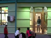 Видео бичлэг: Монгол охидын зодоон 2012 оны 05 сарын 03ны өглөө